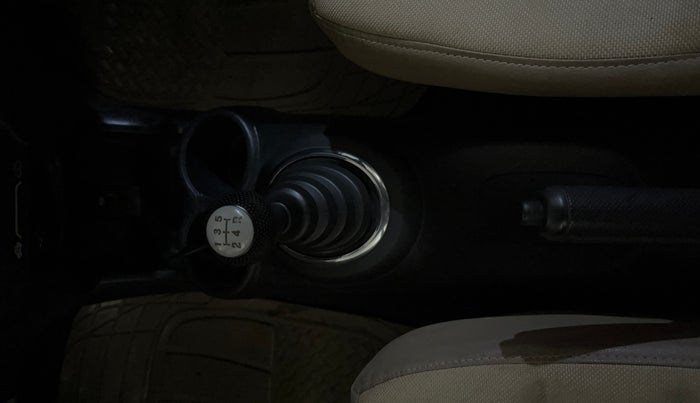 2015 Honda Amaze 1.2L I-VTEC S, Petrol, Manual, 63,651 km, Gear Lever