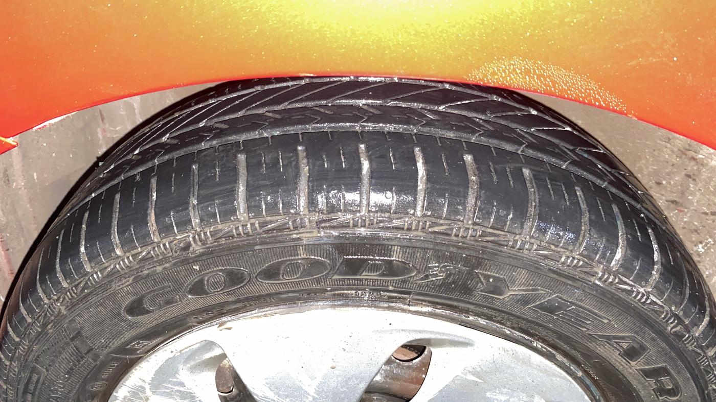 2014 Maruti Celerio ZXI, Petrol, Manual, 47,973 km, Left Front Tyre Tread