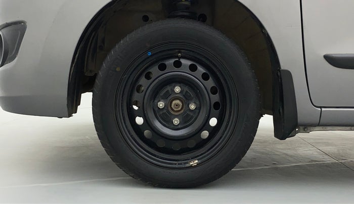 2018 Maruti Wagon R 1.0 VXI, Petrol, Manual, 35,710 km, Left Front Wheel