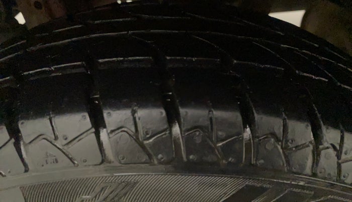 2015 Maruti Alto K10 VXI AMT, Petrol, Automatic, 50,280 km, Right Front Tyre Tread