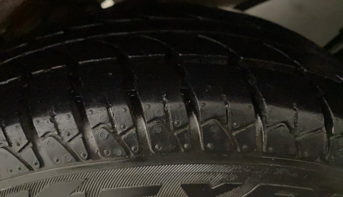 2015 Maruti Alto K10 VXI AMT, Petrol, Automatic, 50,280 km, Left Rear Tyre Tread