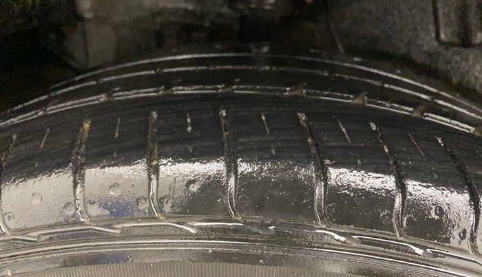 2019 Tata NEXON XM PETROL, Petrol, Manual, 42,837 km, Right Rear Tyre Tread