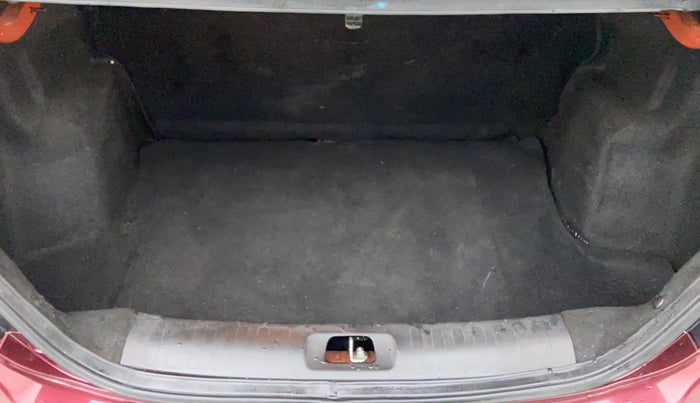 2015 Maruti Swift Dzire ZDI, Diesel, Manual, 31,708 km, Boot Inside