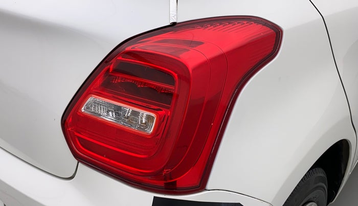 2019 Maruti Swift VXI, Petrol, Manual, 37,400 km, Right tail light - Minor scratches