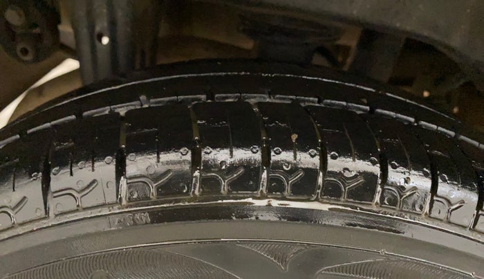 2014 Maruti Alto 800 LXI, Petrol, Manual, 73,206 km, Right Rear Tyre Tread