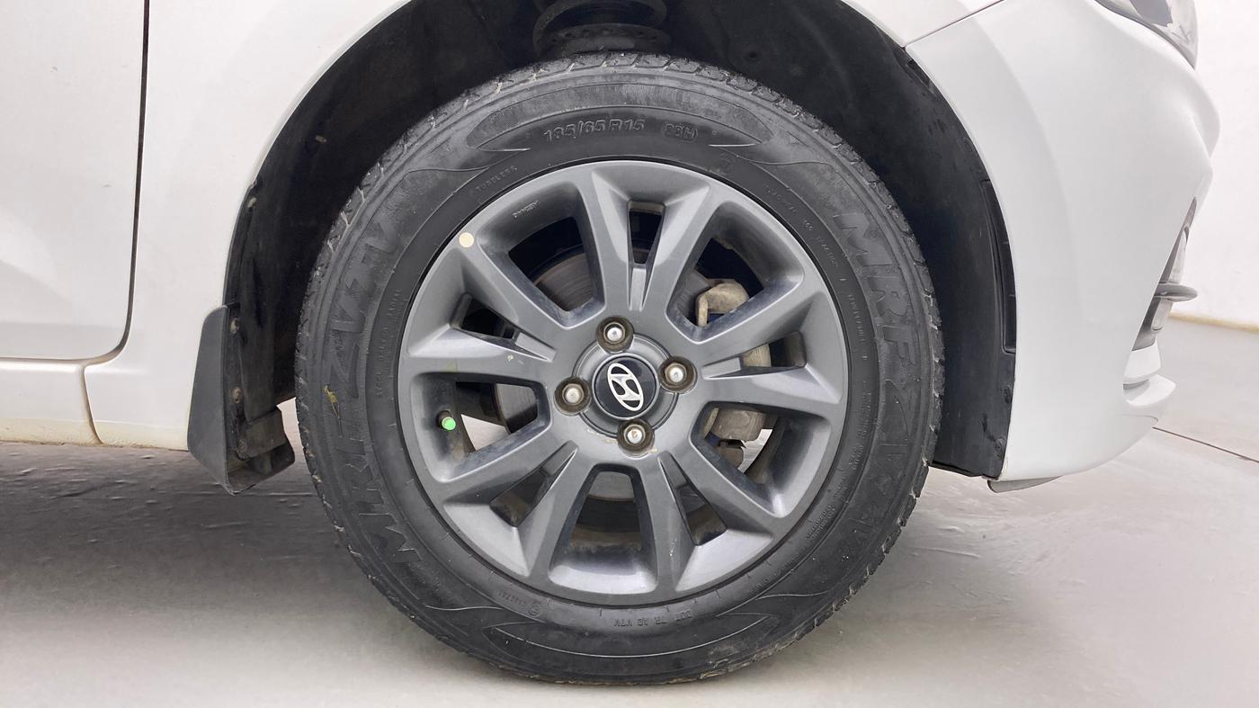 2020 Hyundai Elite i20 SPORTZ PLUS 1.2, Petrol, Manual, 53,876 km, Right Front Wheel