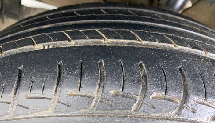 2019 Maruti Baleno DELTA PETROL 1.2, Petrol, Manual, 61,195 km, Left Front Tyre Tread