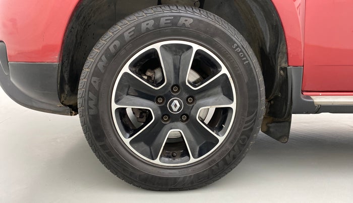 2017 Renault Duster RXZ 85 PS DIESEL, Diesel, Manual, 49,076 km, Left Front Wheel