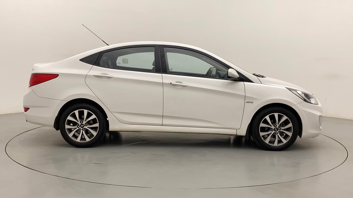 2014 Hyundai Verna FLUIDIC 1.6 CRDI SX AT, Diesel, Automatic, 70,416 km, Right Side View