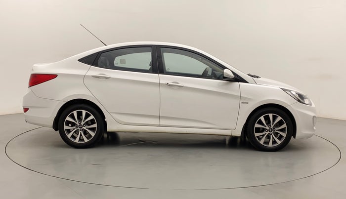 2014 Hyundai Verna FLUIDIC 1.6 CRDI SX AT, Diesel, Automatic, 70,416 km, Right Side View