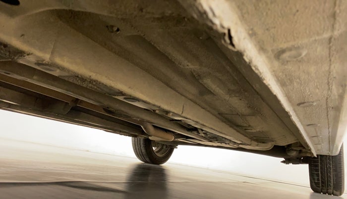 2014 Hyundai Verna FLUIDIC 1.6 CRDI SX AT, Diesel, Automatic, 70,416 km, Right Side Underbody