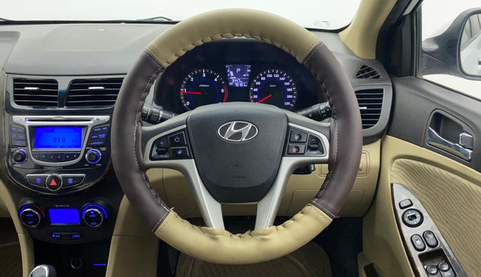 2014 Hyundai Verna FLUIDIC 1.6 CRDI SX AT, Diesel, Automatic, 70,416 km, Steering Wheel Close Up