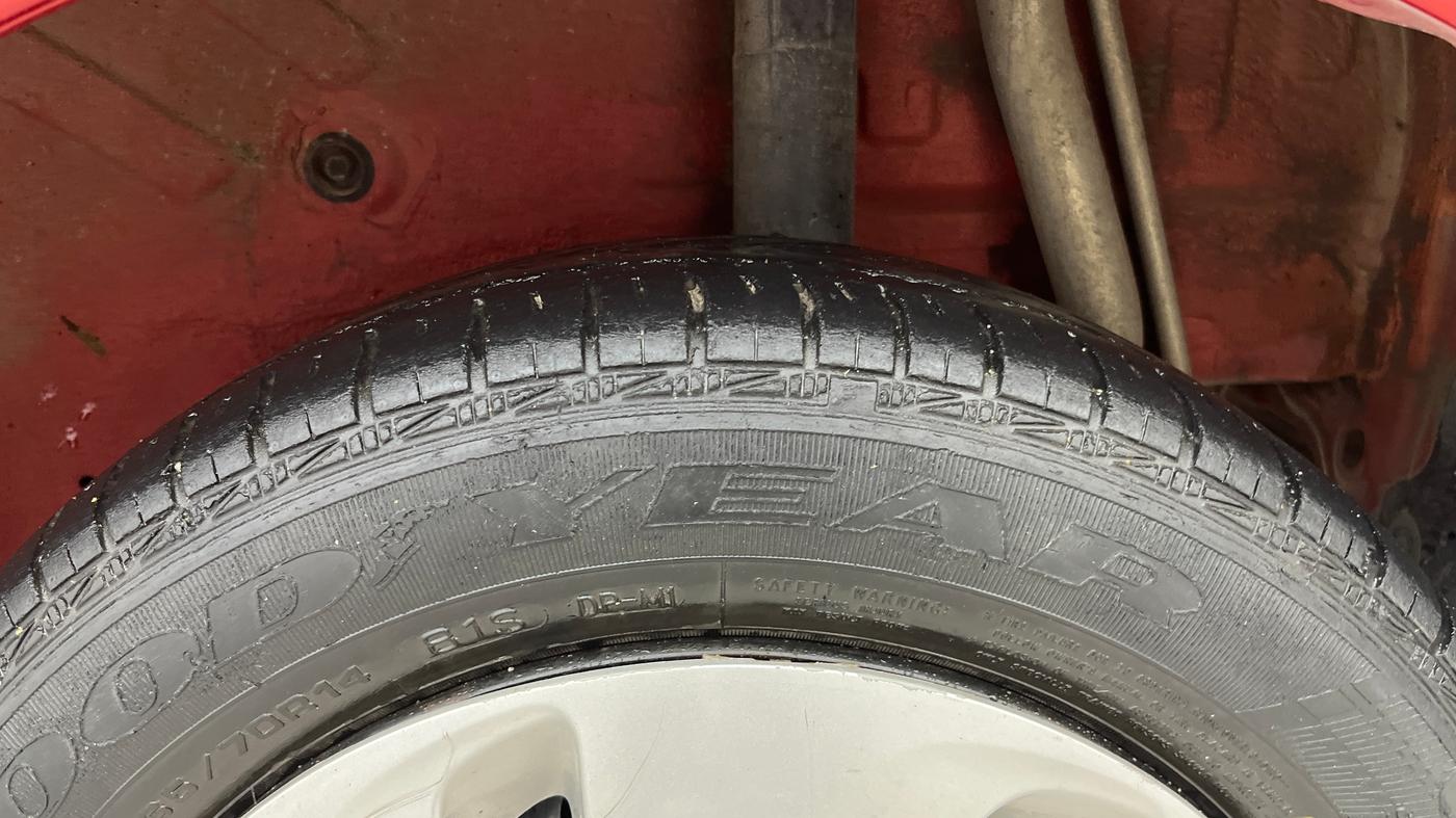 2016 Maruti Celerio ZXI AMT, Petrol, Automatic, 28,372 km, Left Rear Tyre Tread