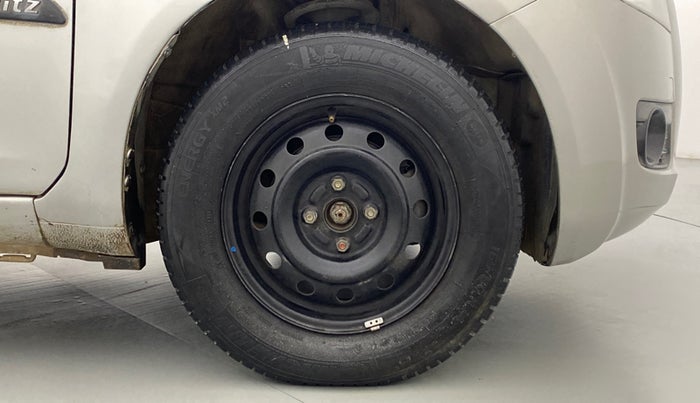 2012 Maruti Ritz VDI, Diesel, Manual, 93,911 km, Right Front Wheel