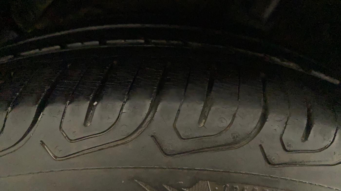 2014 Hyundai Xcent SX 1.2 (O), Petrol, Manual, 51,116 km, Right Rear Tyre Tread