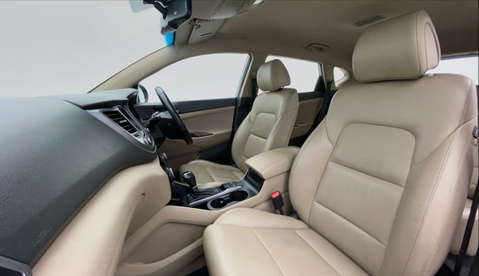 2017 Hyundai Tucson 2WD AT GLS DIESEL, Diesel, Automatic, 65,387 km, Right Side Front Door Cabin