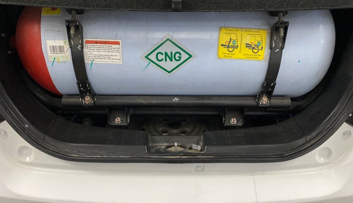 2018 Maruti Wagon R 1.0 LXI CNG, CNG, Manual, 82,951 km, Boot Inside