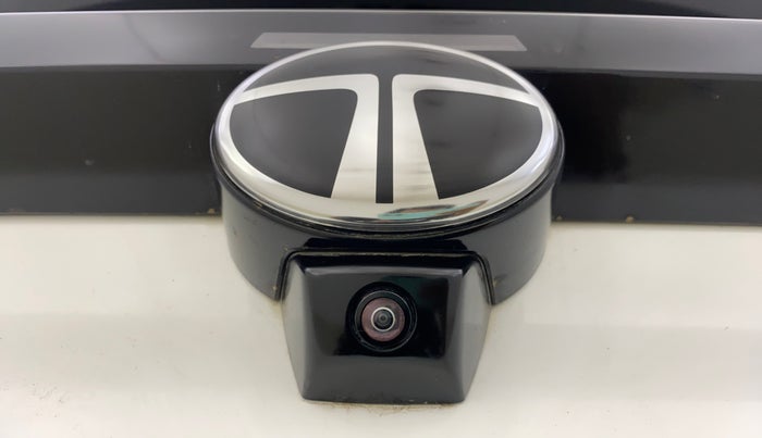 2025 Tata NEXON FEARLESS + SUNROOF DUAL TONE 1.2 PETROL, Petrol, Manual, 16,126 km, Parking Camera