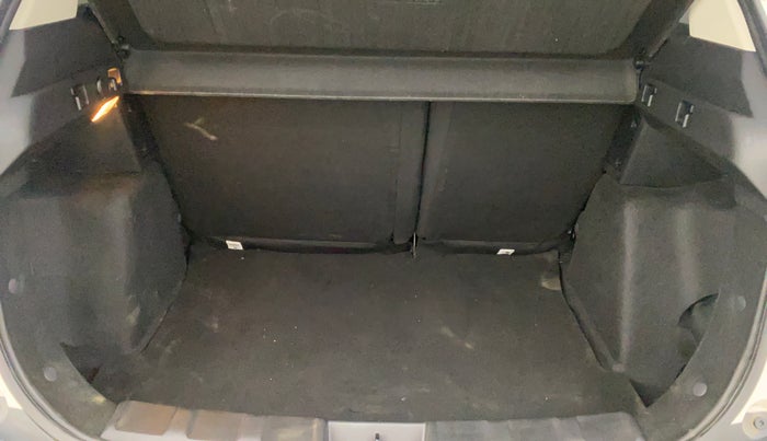 2025 Tata NEXON FEARLESS + SUNROOF DUAL TONE 1.2 PETROL, Petrol, Manual, 16,126 km, Boot Inside