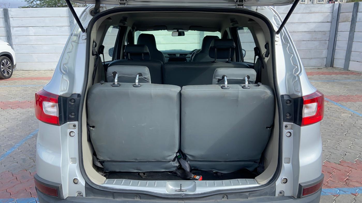 2021 Renault TRIBER RXT, Petrol, Manual, 80,903 km, Boot Inside