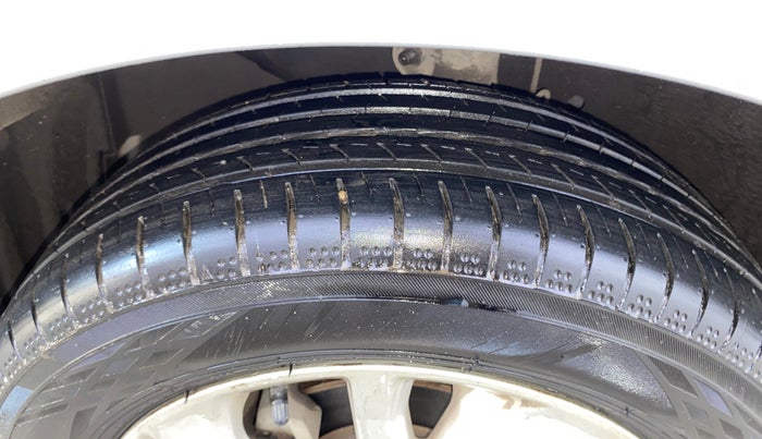 2020 Honda Amaze 1.2L I-VTEC VX CVT, Petrol, Automatic, 33,407 km, Left Front Tyre Tread