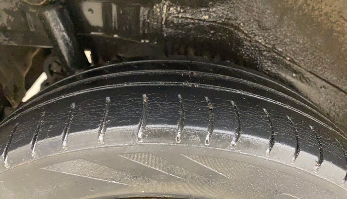 2015 Maruti Wagon R 1.0 VXI, Petrol, Manual, 1,32,558 km, Right Rear Tyre Tread