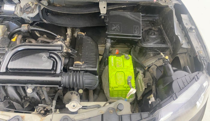 2017 Renault Kwid RXT 0.8, Petrol, Manual, 33,468 km, Engine View - Left