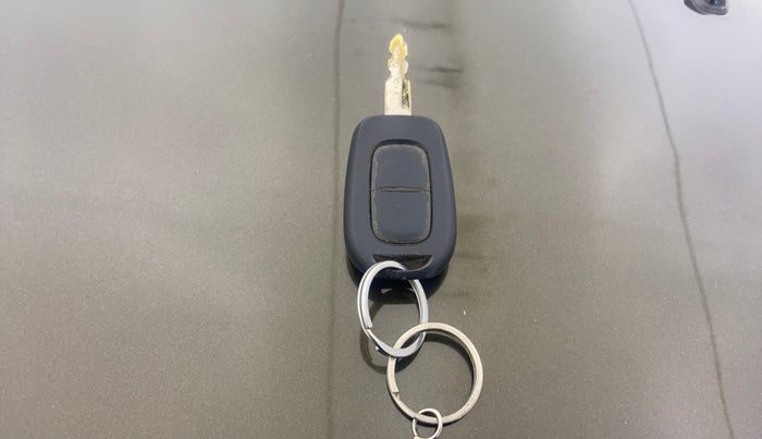 2017 Renault Kwid RXT 0.8, Petrol, Manual, 33,468 km, Key Close Up