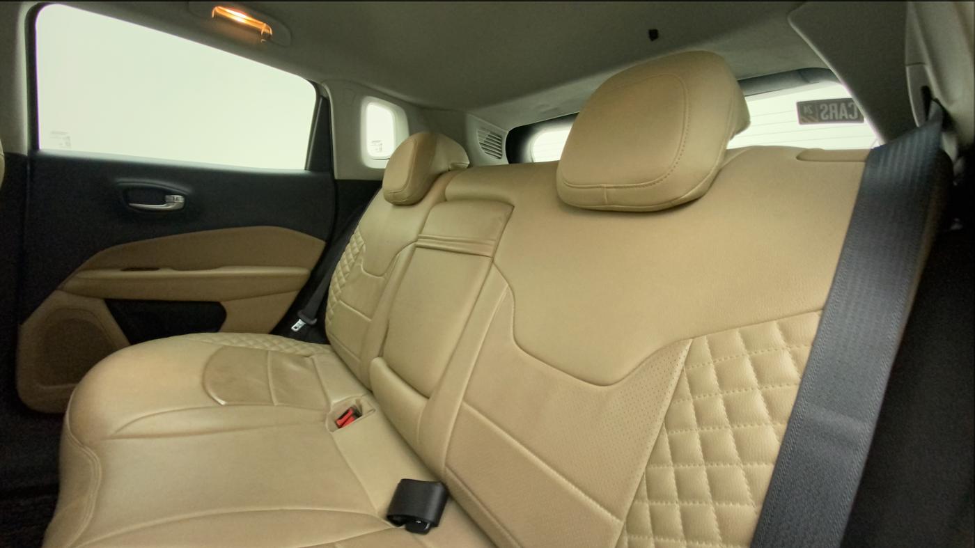 2019 Jeep Compass LONGITUDE (O) 2.0 DIESEL, Diesel, Manual, 88,776 km, Right Side Rear Door Cabin