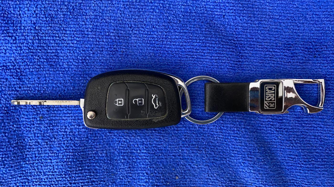 2015 Hyundai Xcent S 1.2, Petrol, Manual, 55,974 km, Key Close Up
