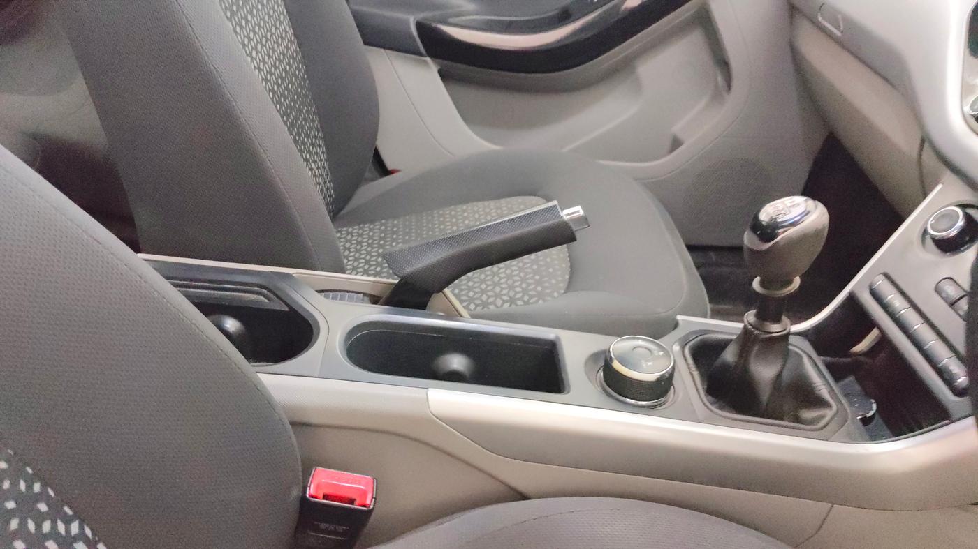 2018 Tata NEXON XM PETROL, Petrol, Manual, 1,02,378 km, Gear Lever