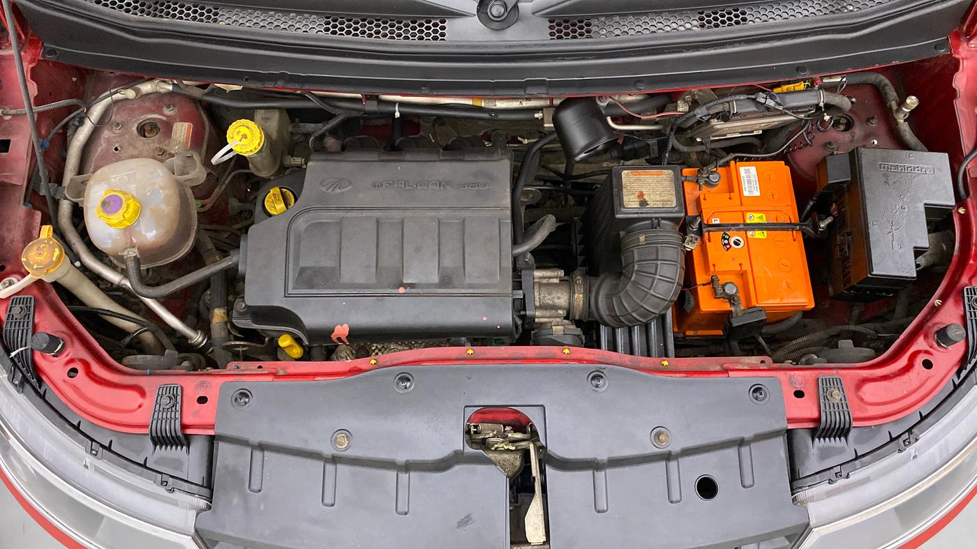 2017 Mahindra Kuv100 K4+ 6 STR, Petrol, Manual, 27,603 km, Open Bonet