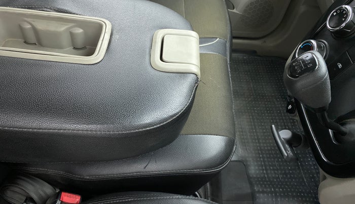 2017 Mahindra Kuv100 K4+ 6 STR, Petrol, Manual, 27,603 km, Gear Lever