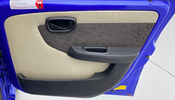 2015 Tata Nano TWIST XTA, Petrol, Automatic, 39,937 km, Driver Side Door Panels Control