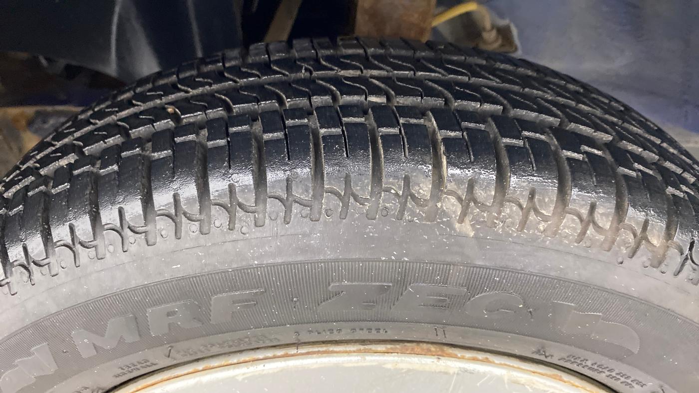 2015 Tata Nano TWIST XTA, Petrol, Automatic, 39,937 km, Left Front Tyre Tread