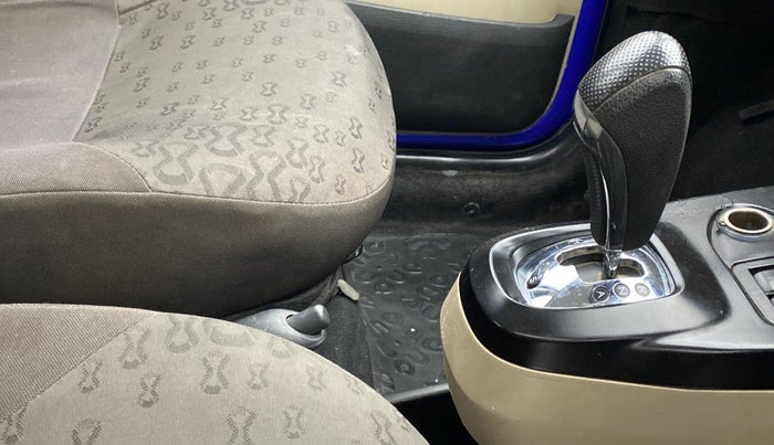 2015 Tata Nano TWIST XTA, Petrol, Automatic, 39,937 km, Gear Lever