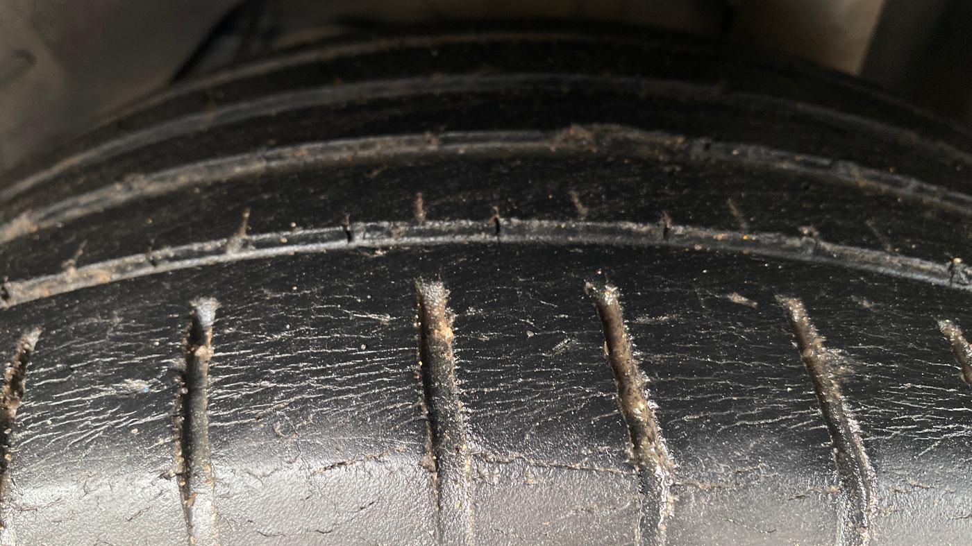 2018 Ford Figo Aspire TITANIUM 1.2 PETROL, Petrol, Manual, 45,564 km, Left Rear Tyre Tread