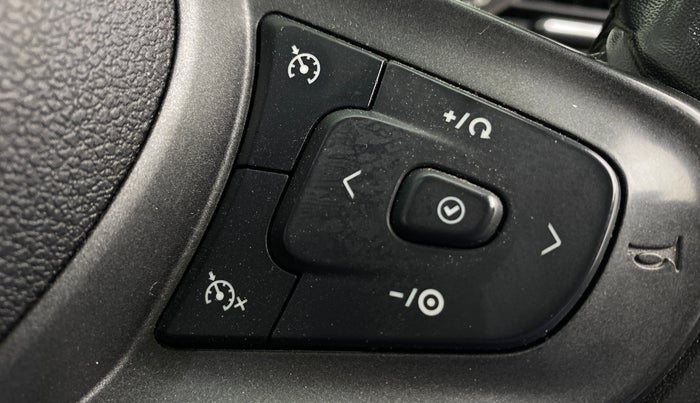 2021 Tata PUNCH CREATIVE  1.2 RTN DUAL TONE, Petrol, Manual, 33,817 km, Adaptive Cruise Control