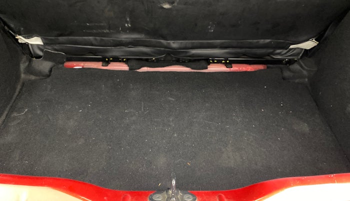 2021 Tata PUNCH CREATIVE  1.2 RTN DUAL TONE, Petrol, Manual, 33,817 km, Boot Inside