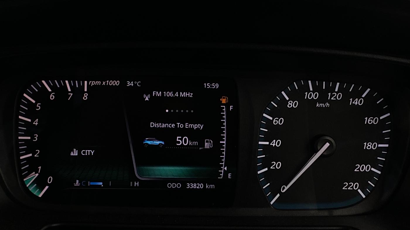 2021 Tata PUNCH CREATIVE  1.2 RTN DUAL TONE, Petrol, Manual, 33,817 km, Odometer Image