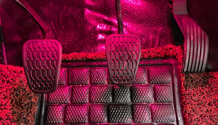 2021 Tata PUNCH CREATIVE  1.2 RTN DUAL TONE, Petrol, Manual, 33,817 km, Pedals