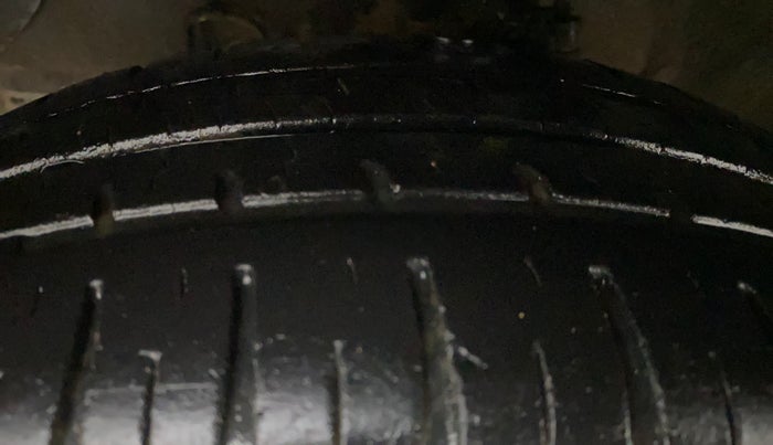 2017 Hyundai Grand i10 ASTA 1.2 KAPPA VTVT, Petrol, Manual, 31,844 km, Left Front Tyre Tread