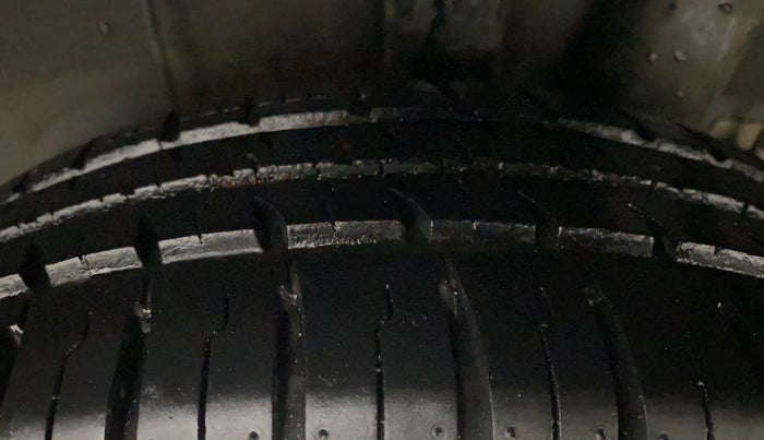 2017 Hyundai Grand i10 ASTA 1.2 KAPPA VTVT, Petrol, Manual, 31,844 km, Left Rear Tyre Tread