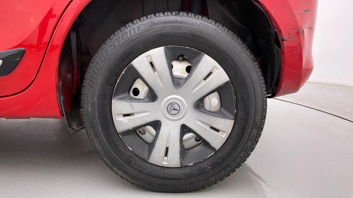 2021 Maruti Swift LXI, Petrol, Manual, 1,18,937 km, Left Rear Wheel