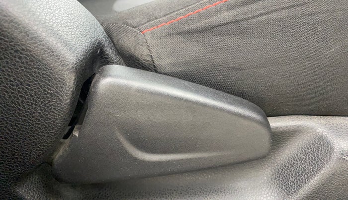 2020 Renault Kwid RXT 1.0 AMT (O), Petrol, Automatic, 53,957 km, Driver Side Adjustment Panel