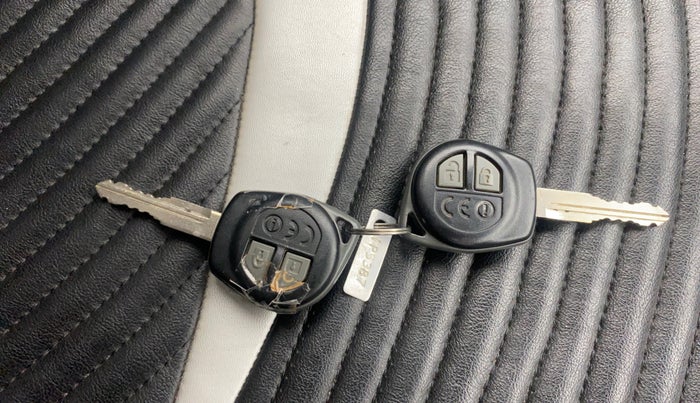 2017 Maruti Baleno DELTA PETROL 1.2, Petrol, Manual, 21,343 km, Key Close Up