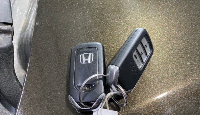 2019 Honda Amaze 1.2L I-VTEC VX, Petrol, Manual, 95,693 km, Key Close Up