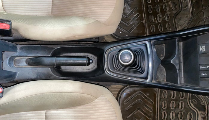 2019 Honda Amaze 1.2L I-VTEC VX, Petrol, Manual, 95,693 km, Gear Lever