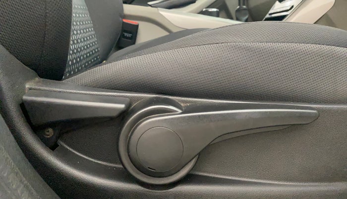 2019 Tata NEXON XZ PLUS PETROL, Petrol, Manual, 88,384 km, Driver Side Adjustment Panel
