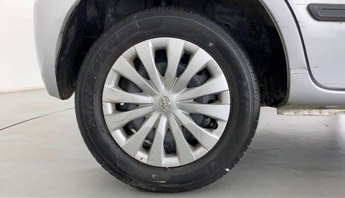 2014 Toyota Etios Liva G, Petrol, Manual, 62,661 km, Right Rear Wheel